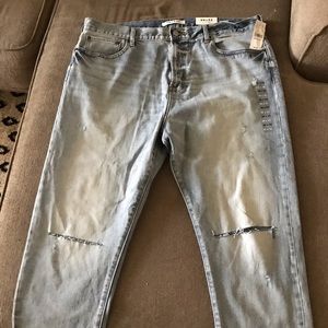 Light wash slim tapered jeans 38/32